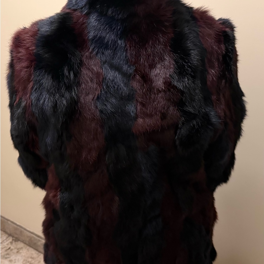 525 America Fur Coat - Picture 5 of 11